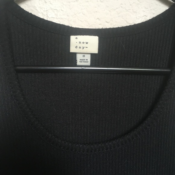 LBD, Soft and Comfortable - Picture 7 of 8